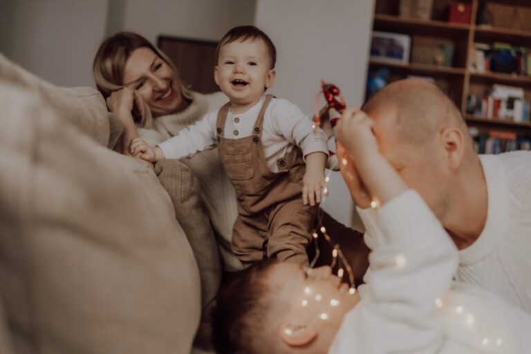 Rodzinne kadry, które nie są idealne – i właśnie dlatego są najpiękniejsze